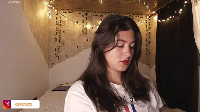 Snapshot of kisstarxxx chatting on November 14, 2025, 12:20 am kisstarxxx online show from November 14, 2025, 12:20 am
