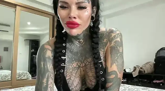 Snapshot of claudiacvc95 chatting on January 26, 2025, 4:30 am claudiacvc95 online show from January 26, 2025, 4:30 am