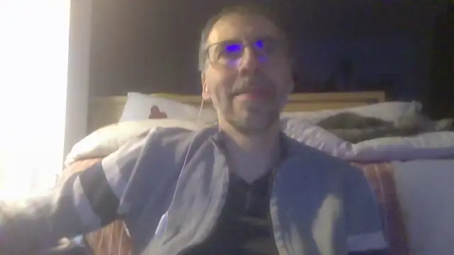 ptitcanard60600 online show from November 22, 2025, 10:20 pm