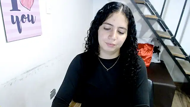 samantha baby  online show from January 24, 2025, 9:05 pm