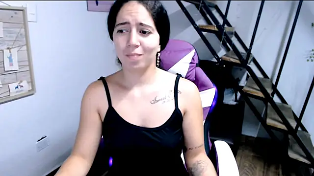 samantha baby  online show from September 27, 2025, 7:41 pm