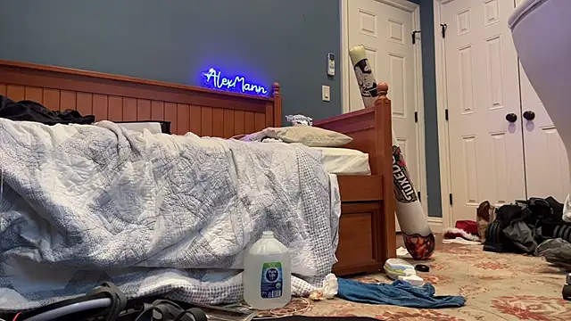 alexmannd online show from March 6, 2025, 1:03 pm