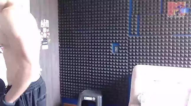 Curly Angel24 online show from February 4, 2025, 6:17 pm