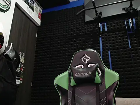 Curly Angel24 online show from October 23, 2025, 11:14 pm