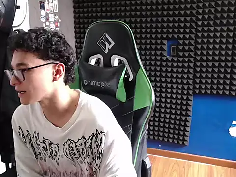 Curly Angel24 online show from April 2, 2026, 5:10 pm