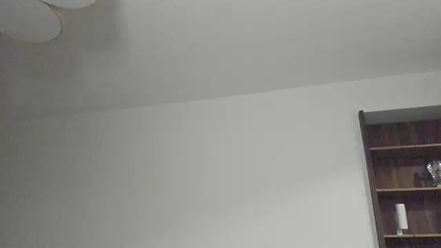 Snapshot of FameAndFlavour chatting on December 19, 2024, 6:12 pm FameAndFlavour online show from December 19, 2024, 6:12 pm