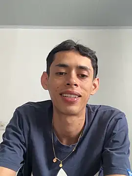 domeniic   online show from April 21, 2026, 4:23 pm