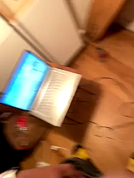 la chiennete online show from September 17, 2025, 9:49 pm