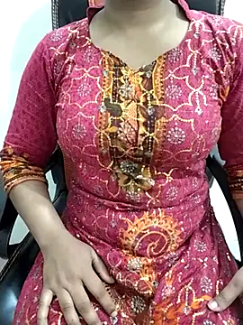 Snapshot of Jenifar- chatting on April 25, 2026, 1:41 pm Jenifar- online show from April 25, 2026, 1:41 pm