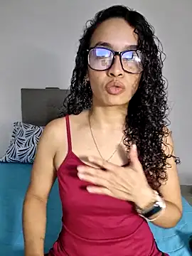 angela  98 online show from April 10, 2026, 12:54 pm