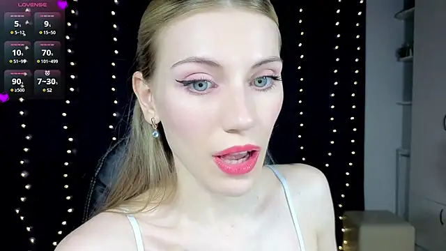 Lilianna Just online show from January 12, 2025, 4:40 pm