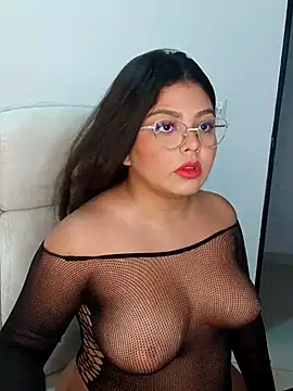 kiara-evans02 online show from September 22, 2025, 10:23 pm