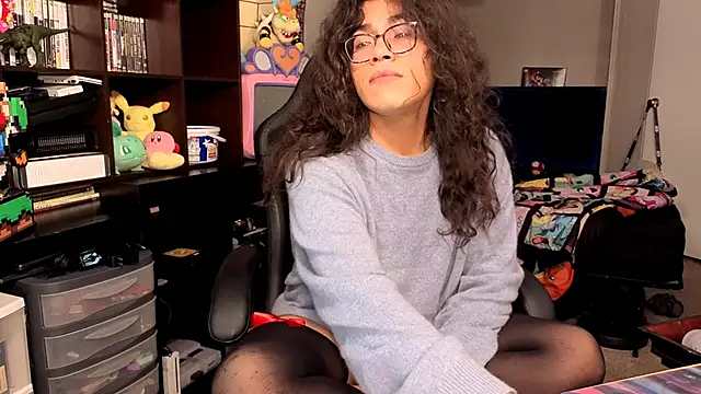 ShinyCherub online show from November 7, 2025, 1:22 pm