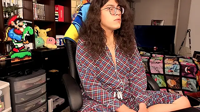 ShinyCherub online show from November 10, 2025, 2:05 pm