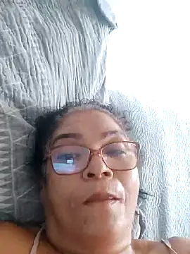 Delicy1 online show from January 27, 2025, 4:33 pm