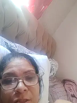 Delicy1 online show from February 15, 2026, 12:25 pm