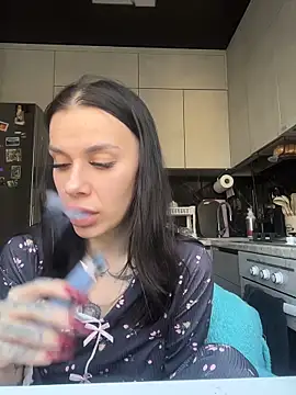 Queen of pain online show from March 12, 2026, 6:41 am