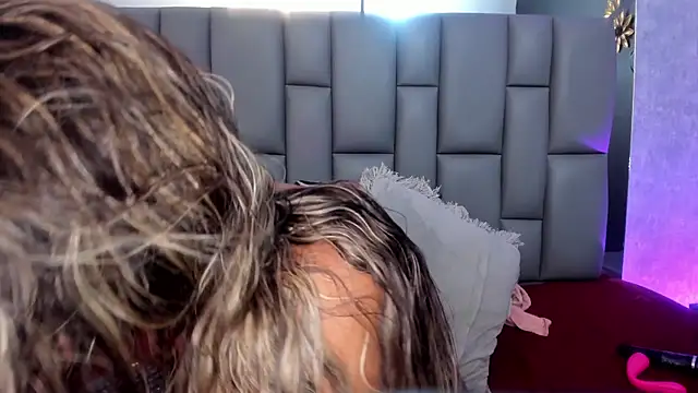  MiaBrown  online show from March 11, 2025, 6:19 pm