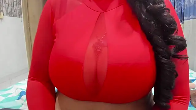 Snapshot of carlos_and_diana chatting on October 25, 2025, 11:21 pm carlos and diana online show from October 25, 2025, 11:21 pm