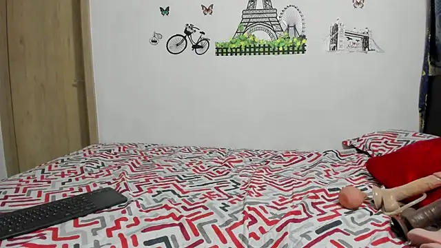 Snapshot of carlos_and_diana chatting on November 23, 2025, 7:13 pm carlos and diana online show from November 23, 2025, 7:13 pm