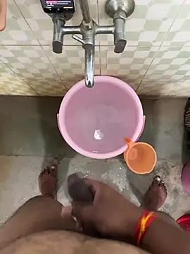 Snapshot of Honeydick7 chatting on February 18, 2026, 4:52 am Honeydick7 online show from February 18, 2026, 4:52 am