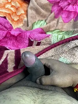 Snapshot of Honeydick7 chatting on February 24, 2026, 5:55 pm Honeydick7 online show from February 24, 2026, 5:55 pm