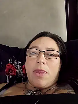 Snapshot of angelbaby1998 chatting on November 28, 2025, 4:42 pm angelbaby1998 online show from November 28, 2025, 4:42 pm