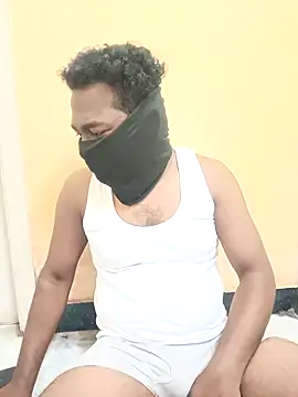 Snapshot of Tamil_paiyan012 chatting on February 23, 2025, 5:23 am Tamil paiyan012 online show from February 23, 2025, 5:23 am