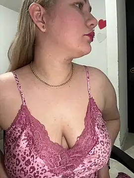 Snapshot of Celestedubois chatting on January 14, 2026, 11:09 pm Celestedubois online show from January 14, 2026, 11:09 pm