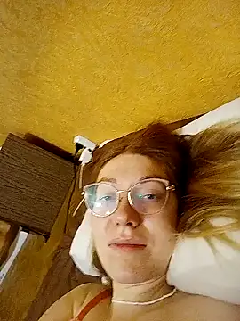 Snapshot of _Sweet_Love_ chatting on December 4, 2024, 11:02 pm  Sweet Love  online show from December 4, 2024, 11:02 pm