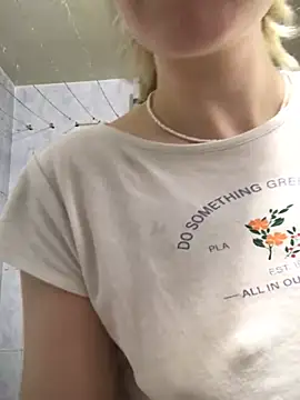 Snapshot of _Sweet_Love_ chatting on December 29, 2024, 12:41 am  Sweet Love  online show from December 29, 2024, 12:41 am