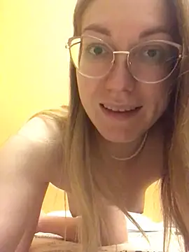 Snapshot of _Sweet_Love_ chatting on January 6, 2025, 12:59 am  Sweet Love  online show from January 6, 2025, 12:59 am