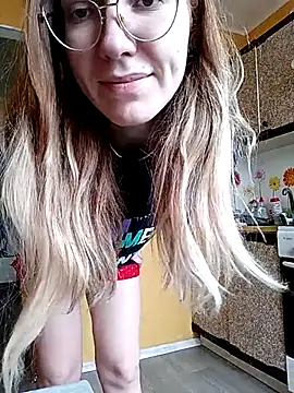 Snapshot of _Sweet_Love_ chatting on February 13, 2025, 11:28 am  Sweet Love  online show from February 13, 2025, 11:28 am