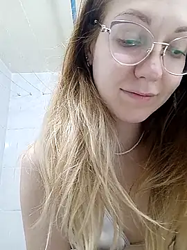 Snapshot of _Sweet_Love_ chatting on February 25, 2025, 10:39 pm  Sweet Love  online show from February 25, 2025, 10:39 pm