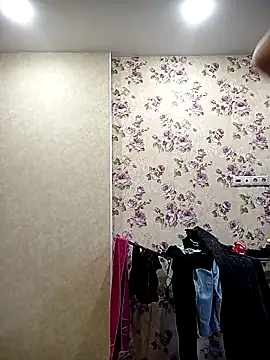 Snapshot of _Sweet_Love_ chatting on October 22, 2025, 1:55 pm  Sweet Love  online show from October 22, 2025, 1:55 pm