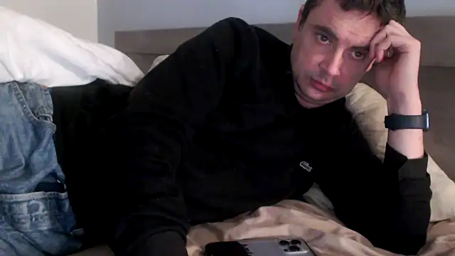 freddy0222222 online show from February 16, 2026, 12:12 pm