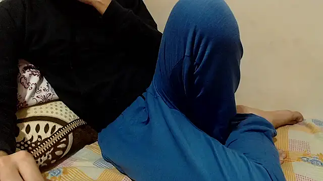 Alexdelarge323 online show from November 14, 2025, 12:04 pm