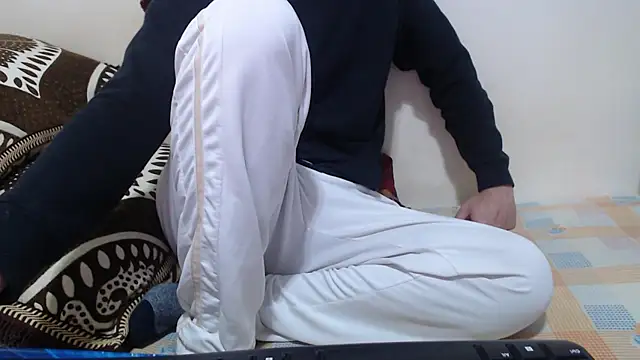 Alexdelarge323 online show from March 12, 2026, 1:50 pm