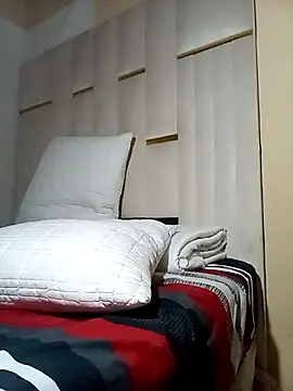 Pornanixx online show from February 2, 2026, 11:03 pm