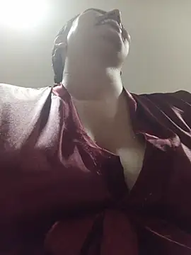 MariaGaitan online show from April 3, 2026, 5:11 pm