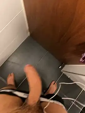 Luismimor93 online show from December 21, 2024, 2:04 pm