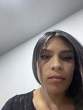 Tiffanysurez  online show from February 19, 2026, 12:50 am