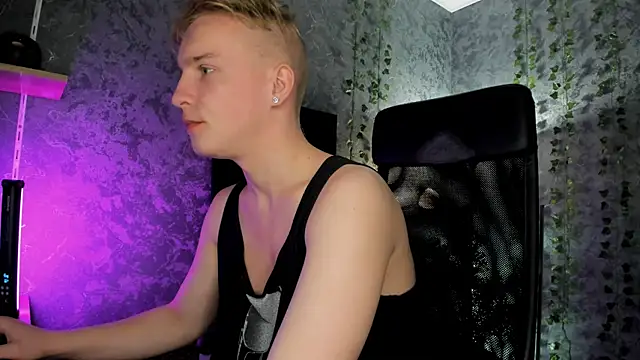 AlexxSweet online show from October 25, 2025, 6:54 am