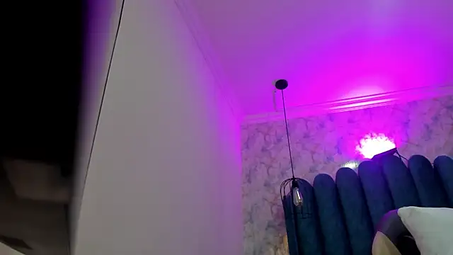 Snapshot of nalalye_cruzz_ chatting on April 11, 2026, 2:27 am nalalye cruzz online show from April 11, 2026, 2:27 am