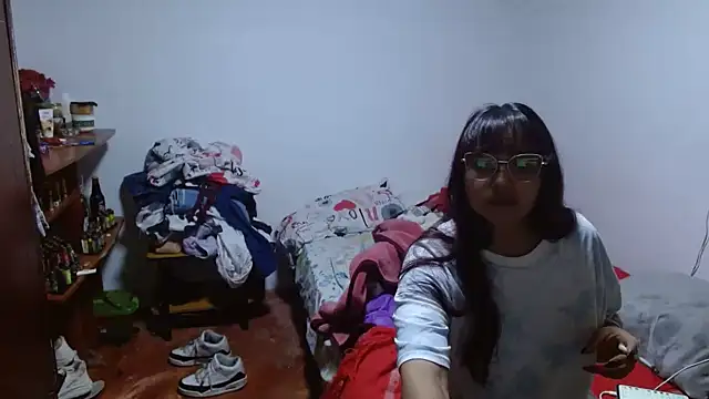 clarisse69 online show from March 7, 2026, 3:03 am