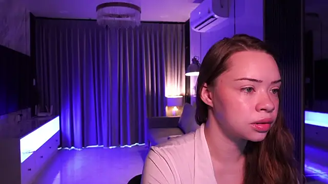 VixenMia online show from October 1, 2025, 2:39 am