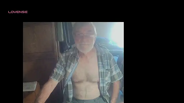 terrybare online show from September 12, 2025, 2:39 pm