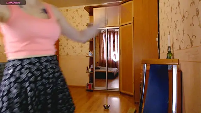 MarySweetness online show from March 12, 2025, 9:34 am