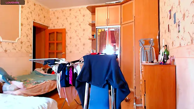 MarySweetness online show from April 12, 2026, 7:02 am