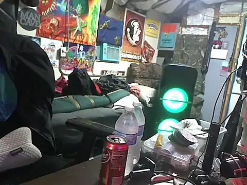 Snapshot of CloudDadddyyy420 chatting on December 29, 2024, 6:38 pm CloudDadddyyy420 online show from December 29, 2024, 6:38 pm